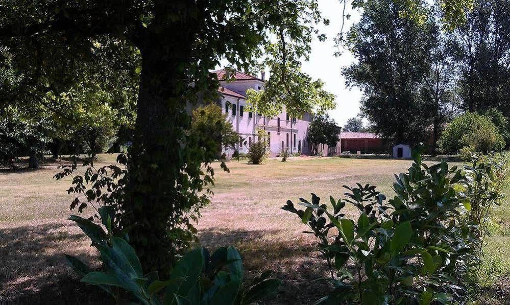 Corte Malpensata Bigarello Buitenkant foto